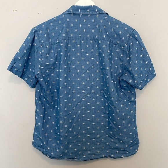 Short Sleeve Print Button Up Shirt - Picture 7 of 9